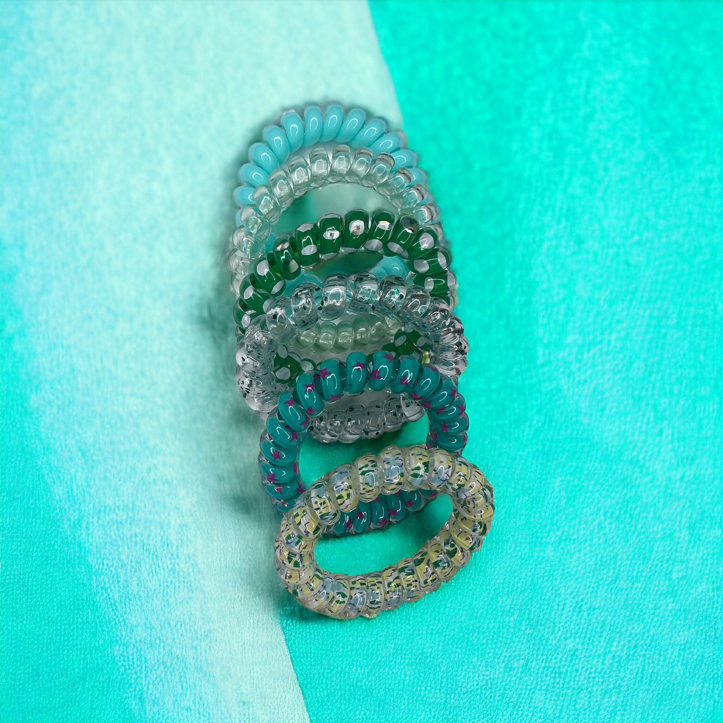 GREEN COIL HAIR TIES